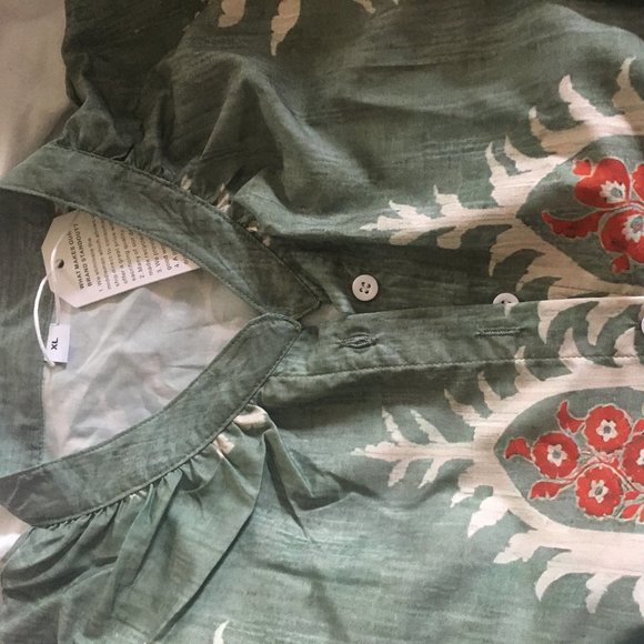 Green 3/4 Sleeve Print Top - Picture 4 of 5